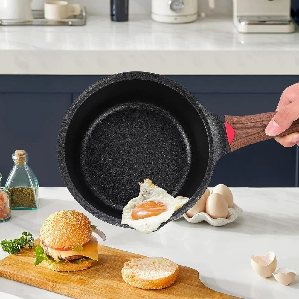 2qt Nonstick Sauce Pan with Lid